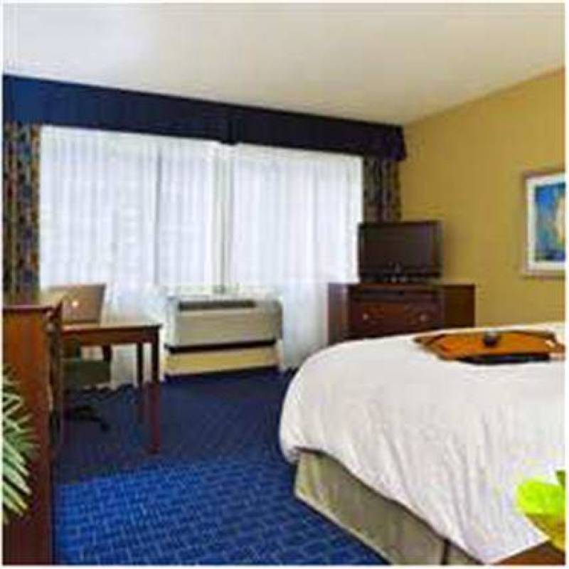 Hampton Inn & Suites Little Rock-Downtown