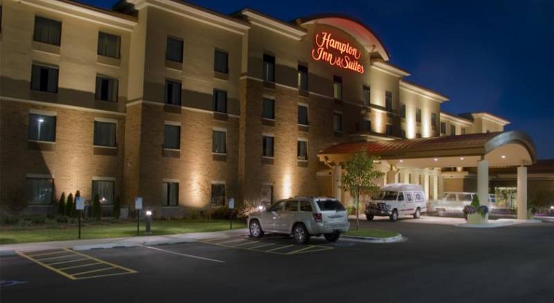 Hampton Inn & Suites Madison - West