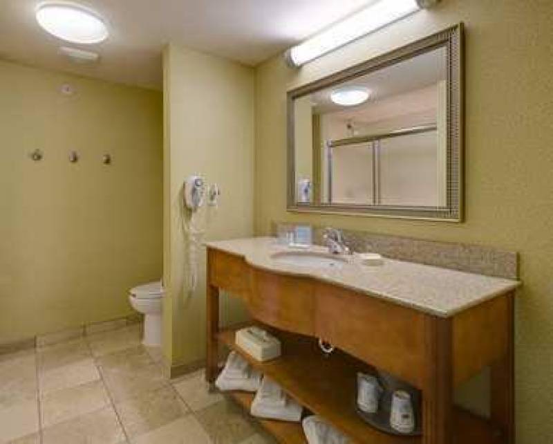 Hampton Inn & Suites Moline-Quad City Int'l Aprt