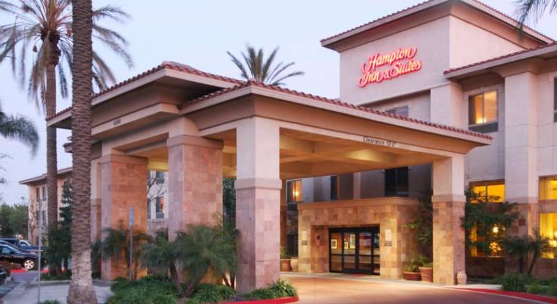 Hampton Inn & Suites Ontario