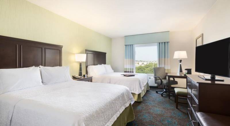 Hampton Inn & Suites Wilmington Christiana