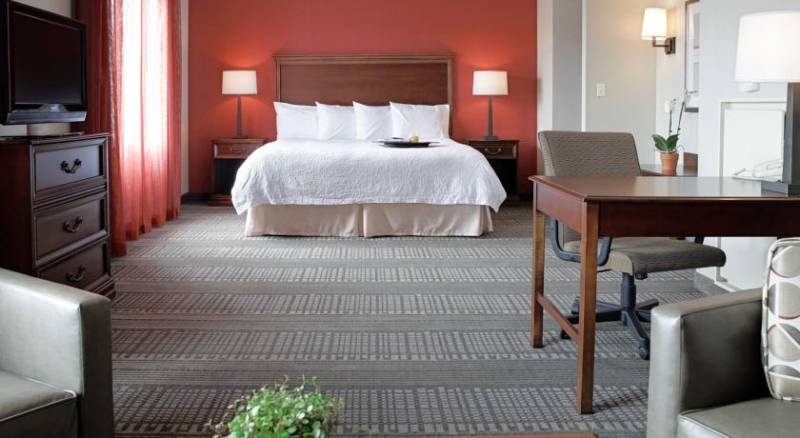 Hampton Inn Boston-Norwood