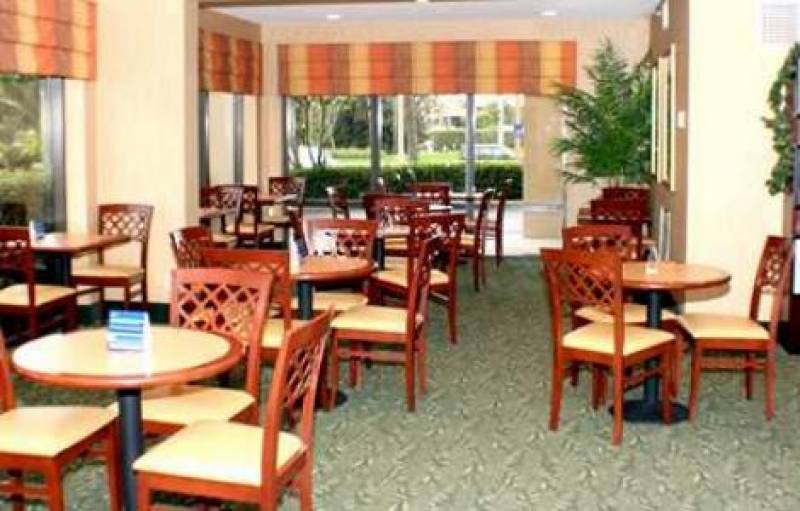 Hampton Inn Naples-Central