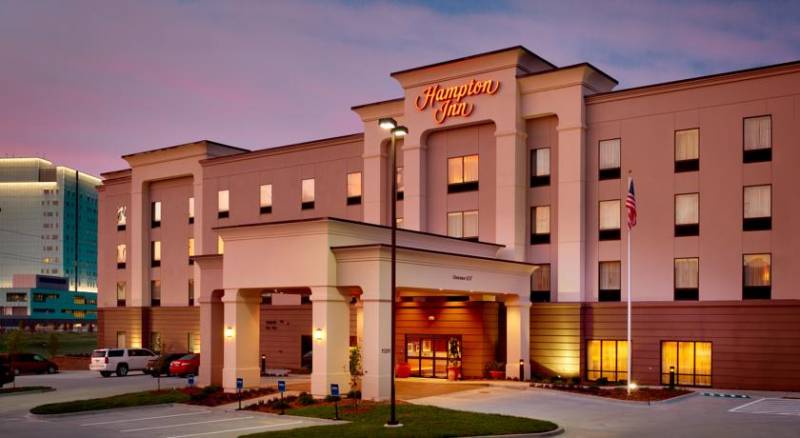 Hampton Inn Omaha/West Dodge Road, Old Mill