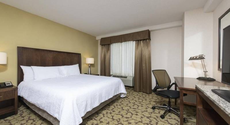 Hilton Garden Inn Louisville Downtown