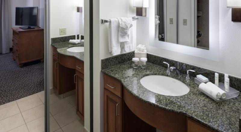 Homewood Suites by Hilton Omaha - Downtown