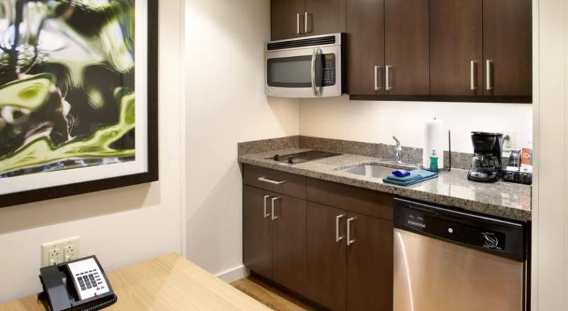 Homewood Suites by Hilton Pittsburgh Airport Robinson Mall Area