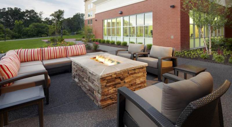 Homewood Suites by Hilton Pittsburgh Airport Robinson Mall Area