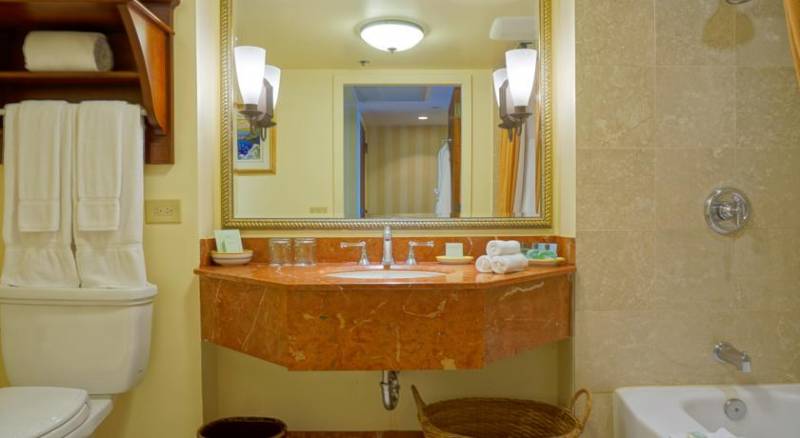 Monterey Plaza Hotel & Spa