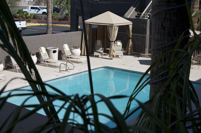 BEST WESTERN InnSuites Phoenix Hotel & Suites