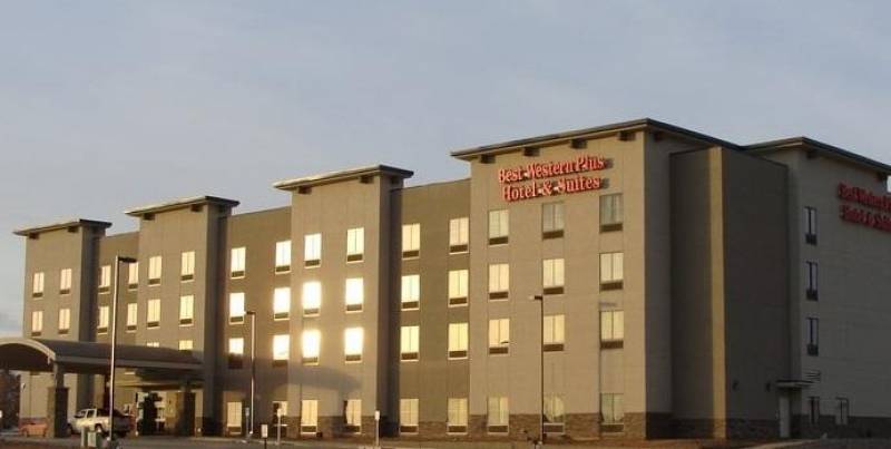 Best Western Plus Williston Hotel & Suites