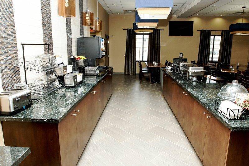 Best Western Plus Williston Hotel & Suites