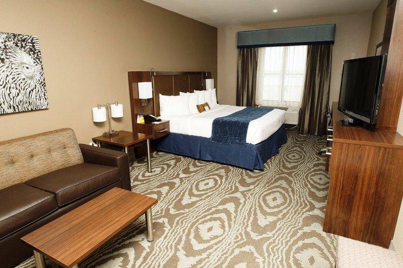 Best Western Plus Williston Hotel & Suites