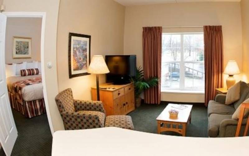 Crestview Suites Wichita