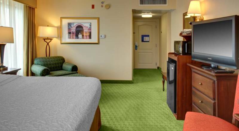 Hampton Inn & Suites Tampa Ybor City Downtown