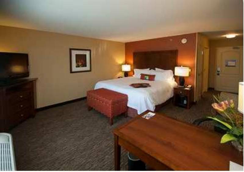 Hampton Inn & Suites Wichita-Northeast