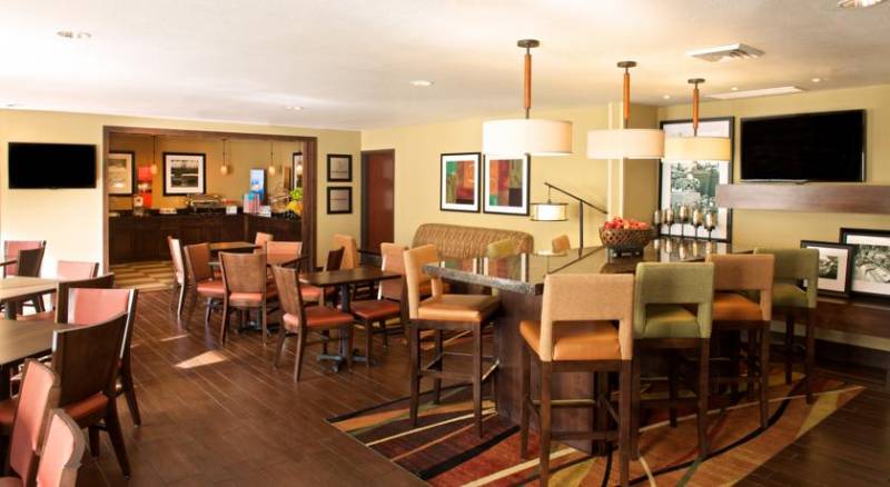 Hampton Inn Phoenix Airport North