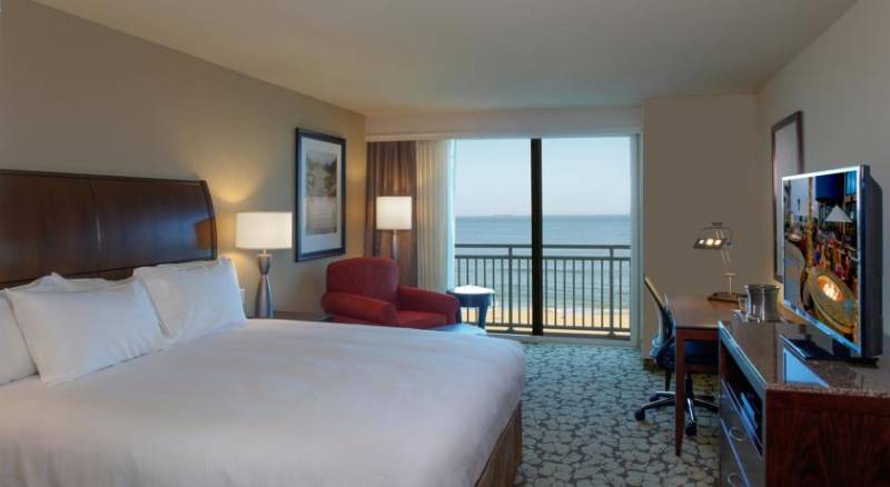 Hilton Garden Inn Virginia Beach Oceanfront