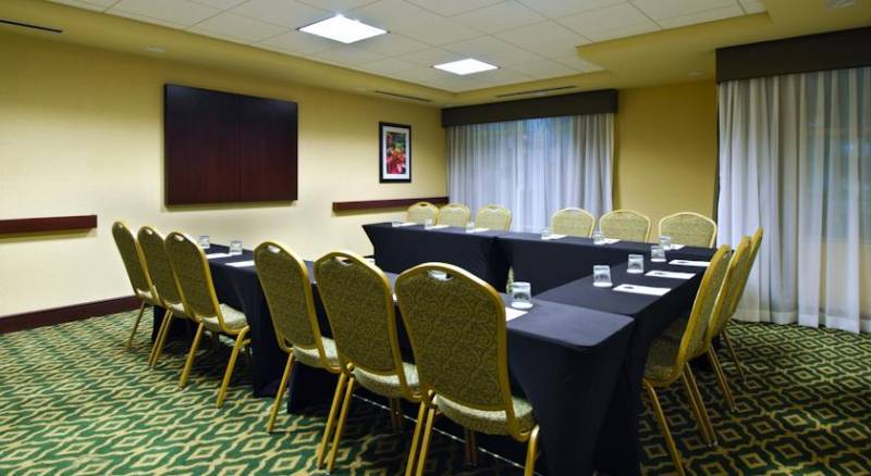 Homewood Suites by Hilton Tampa Airport - Westshore