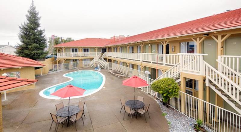 Red Lion Hotel Redding