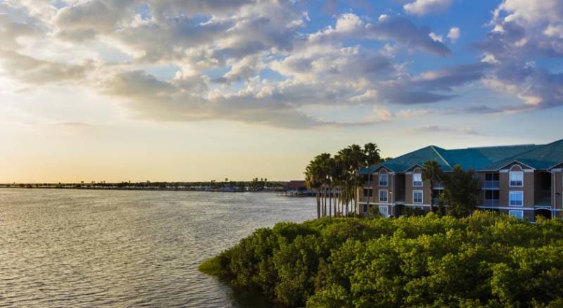 Sailport Waterfront Suites