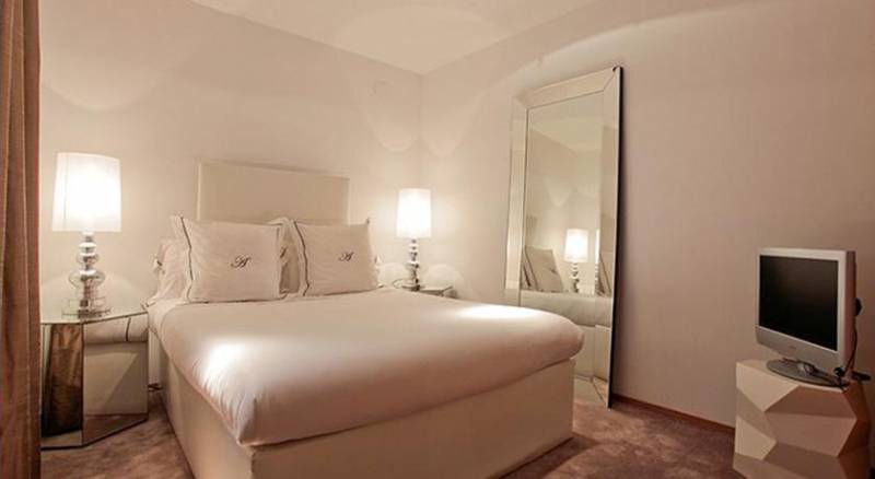 Abalu Madrid Suites