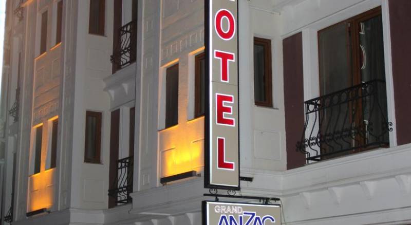 Grand Anzac Hotel