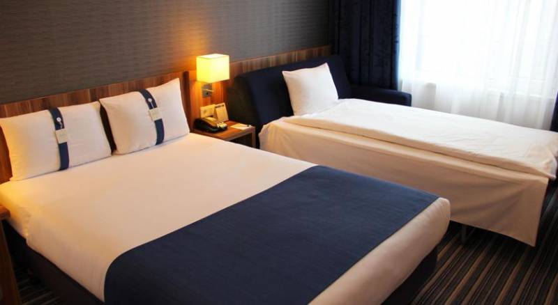 Holiday Inn Express Dusseldorf - City