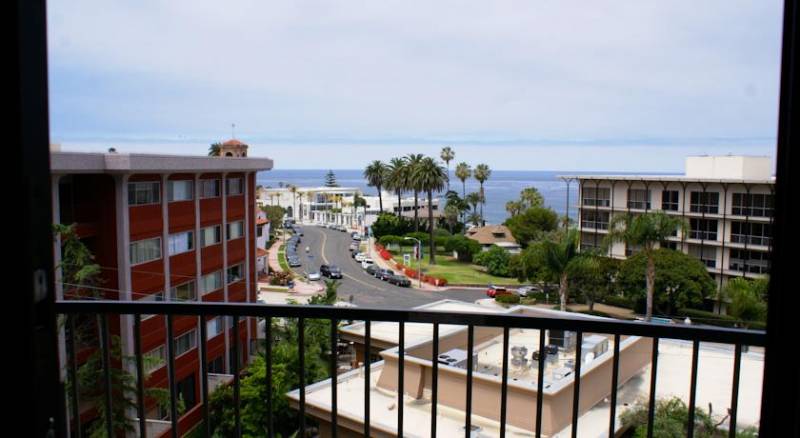 Inn by the Sea, at La Jolla