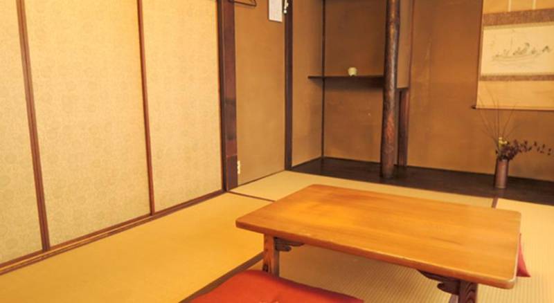 Kyoto Machiya Guesthouse Sanjojuku