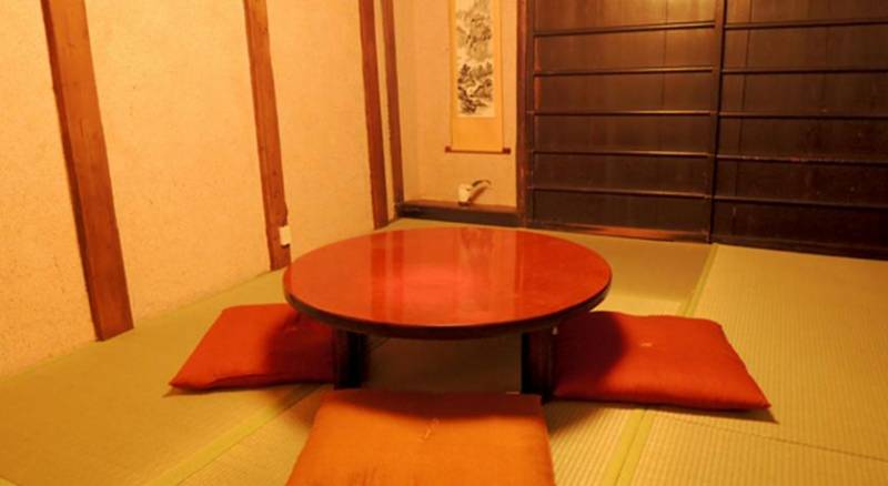 Kyoto Machiya Guesthouse Sanjojuku