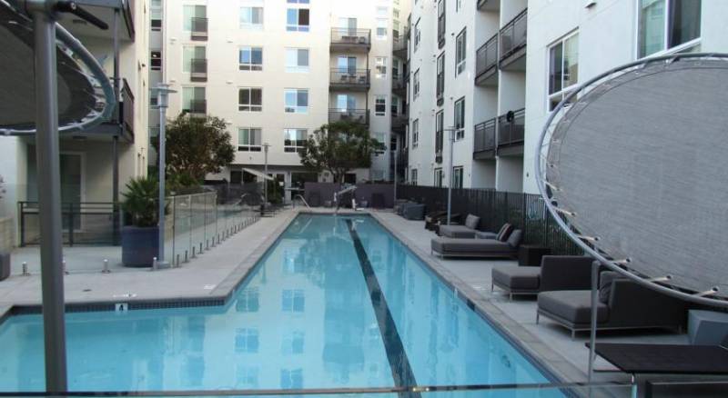 Miracle Mile - Brand New Apartment with Full Amenities