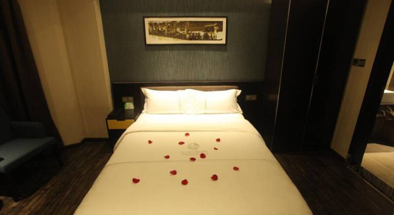 Ying Shang San Mao Hotel - Huan Shi Road Tao Jin Metro Station Branch