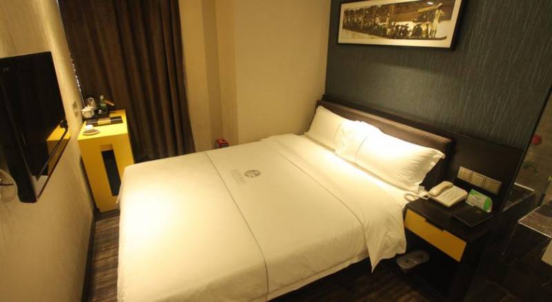 Ying Shang San Mao Hotel - Huan Shi Road Tao Jin Metro Station Branch