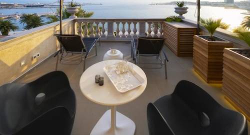 Riva Luxury Suites