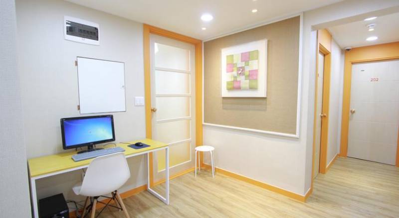 Cocoon stay Hongdae Guesthouse