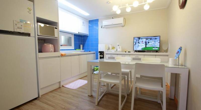 Cocoon stay Hongdae Guesthouse