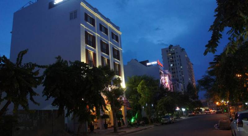 Hotel L Odeon Phu My Hung