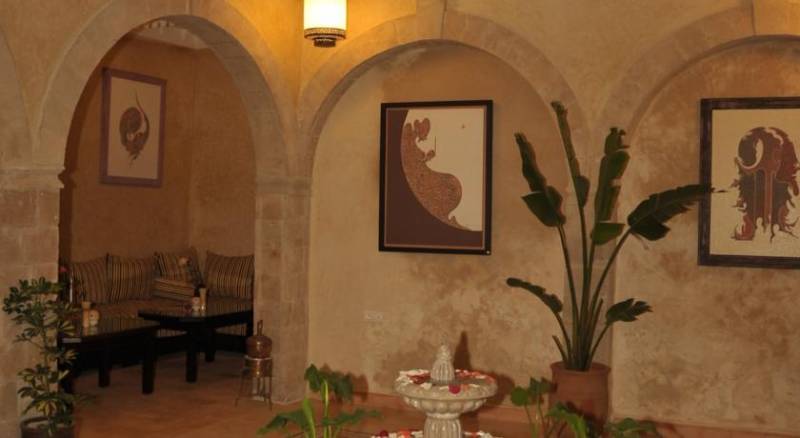 Hotel Riad Benatar