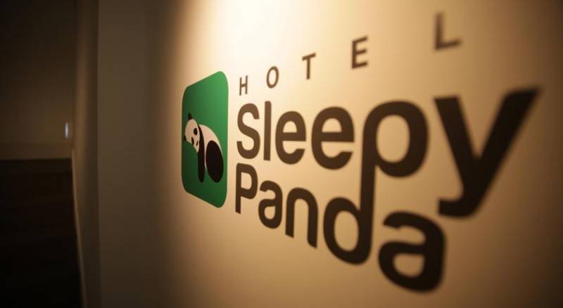 Hotel Sleepy Panda Stream Walk