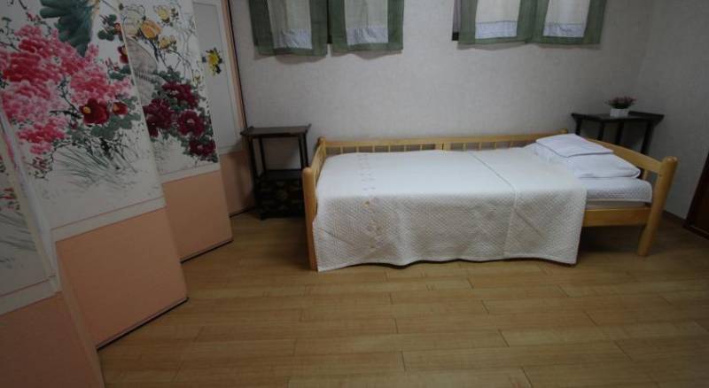 ICOS Guesthouse 1 (Female only)