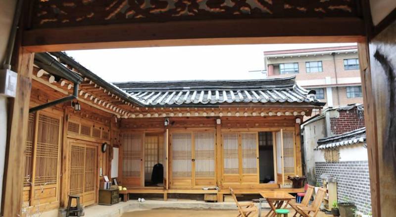 Namhyeondang Hanok Guesthouse