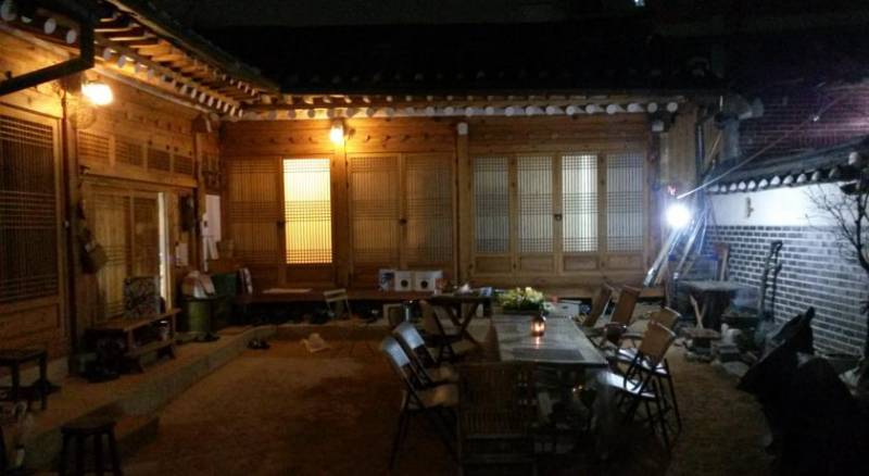 Namhyeondang Hanok Guesthouse