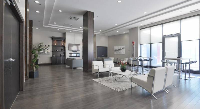 NAPA Furnished Suites at CN Tower & Maple Leaf Square