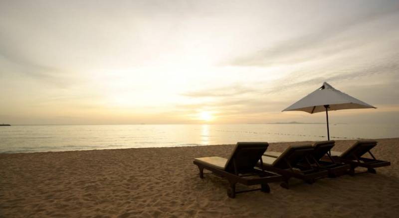 Ravindra Beach Resort & Spa