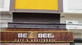 Be Beez Cafe' & Guest House