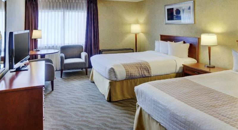 Best Western North Bay Hotel & Conference