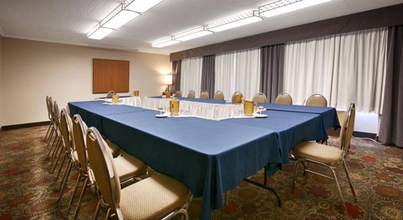 Best Western North Bay Hotel & Conference