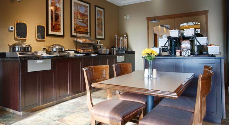 BEST WESTERN PLUS Kamloops Hotel