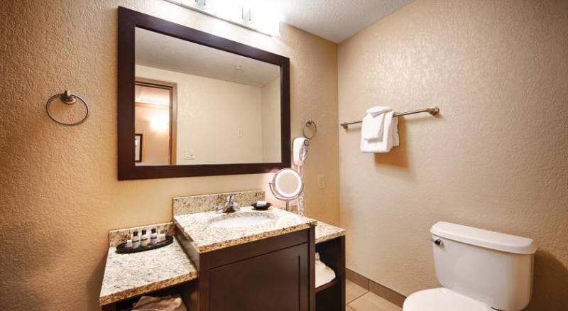 BEST WESTERN PLUS Kamloops Hotel